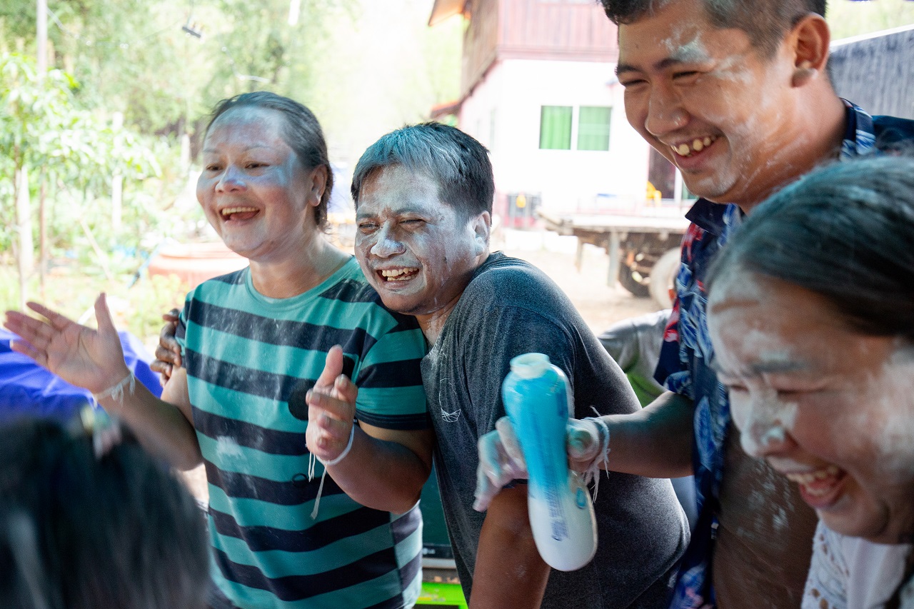 Blog - Songkran während der Pandemie - Puder